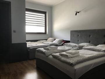 Фото номера Четырехместный номер Делюкс Курортные отели Gościniec Krępa г. Lipsko 2